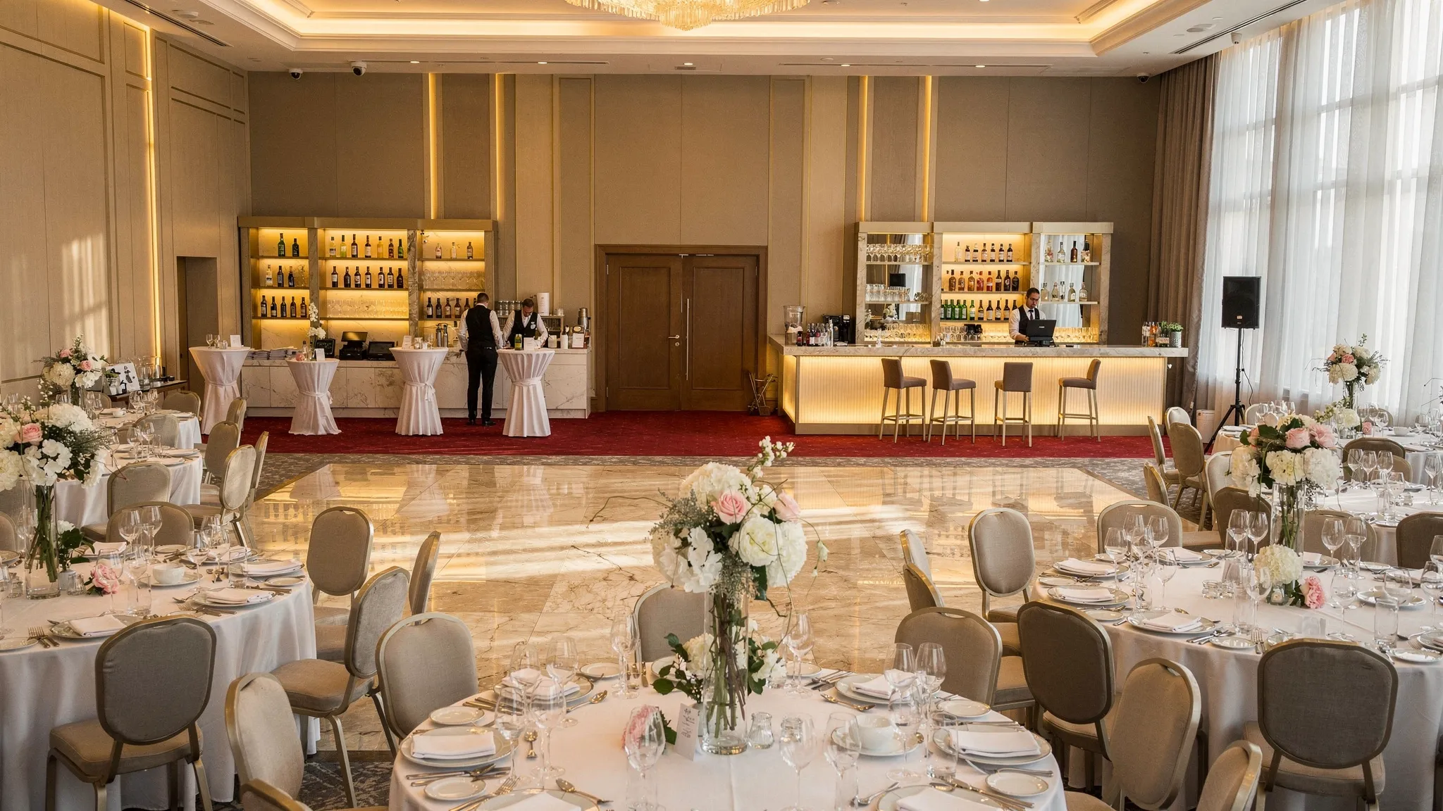 Jubile Ballroom București: ce include pachetul și ce poți adăuga 1 Jubile Ballroom București: ce include pachetul și ce poți adăuga - Main Image